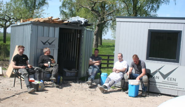 Bouwers uit de buurt